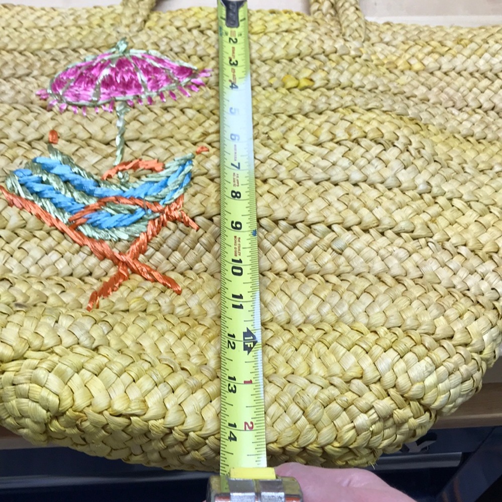 Woven straw beach bag with liner - Picture 8 of 13